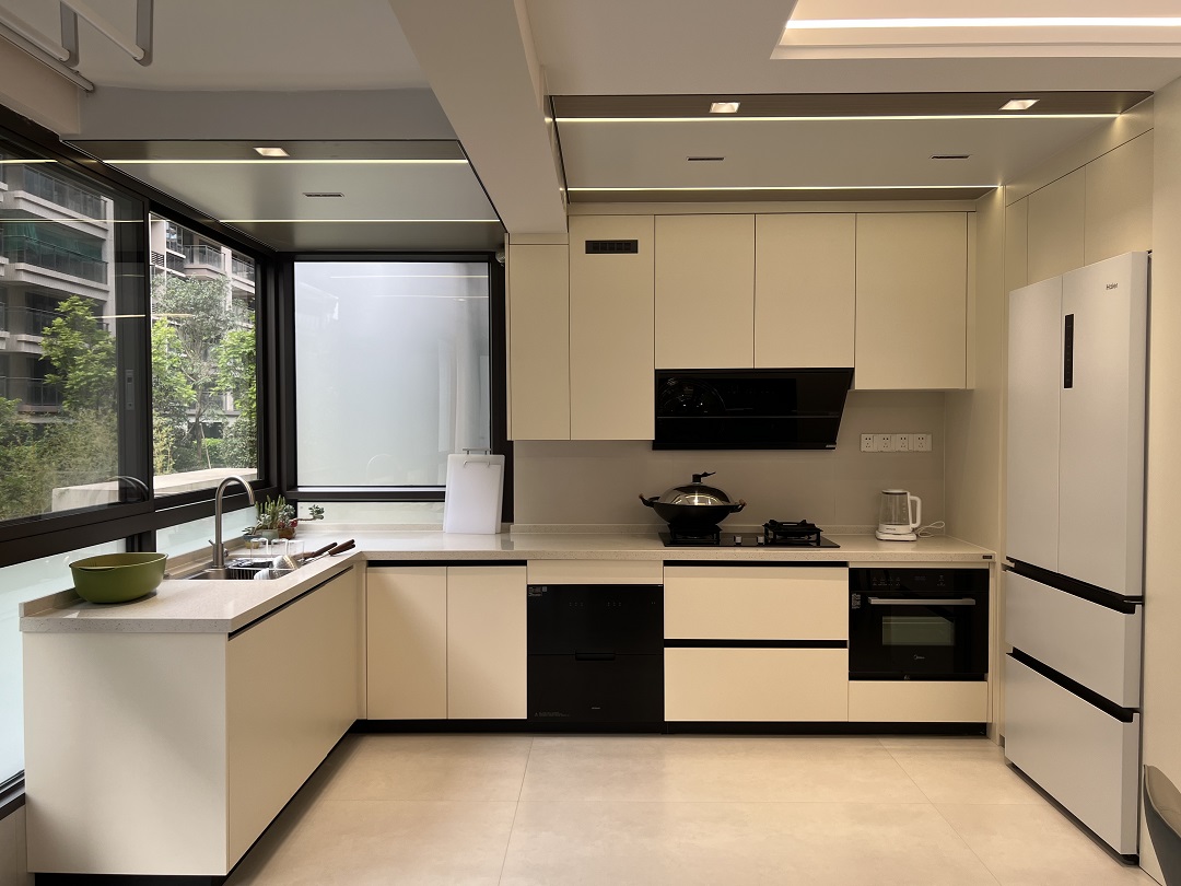 南寧二手房全拆裝修有哪些要注意？現(xiàn)代簡約-廚房