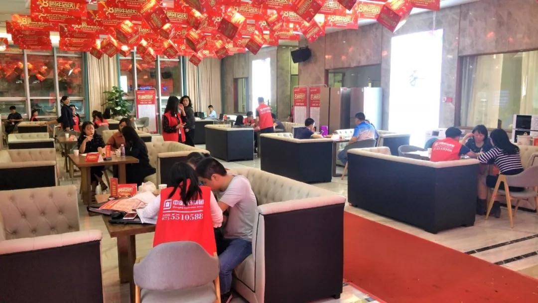 這家公司居然這么火爆，是什么吸引了他們?