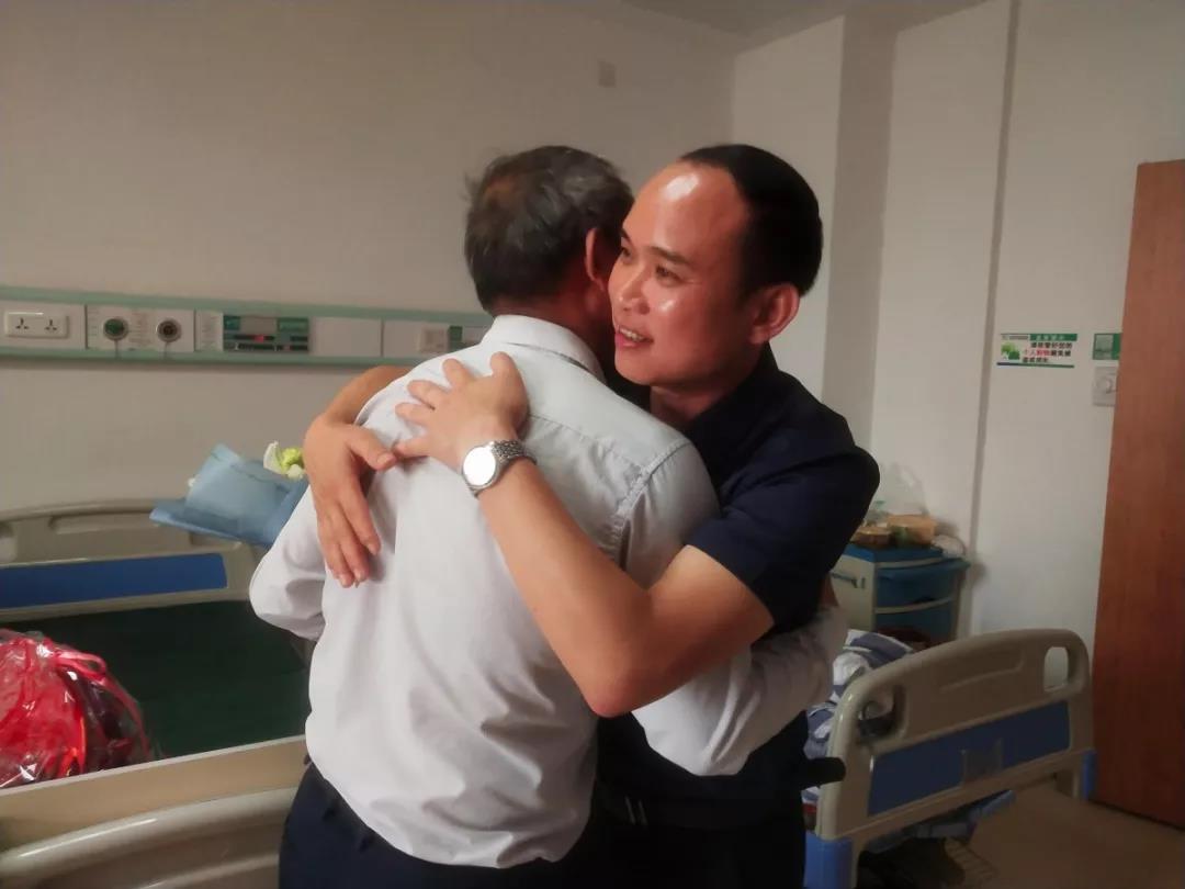 真情關懷，慰問員工丨老羅，愿您早日康復！