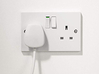 裝修百科：室內電源插座距離地面多高比較合適呢？